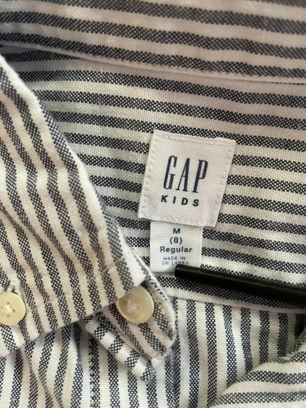 Gap Kids Bundle of Two Button Down Boy's Shirts Size M (8) EUC - Pristine